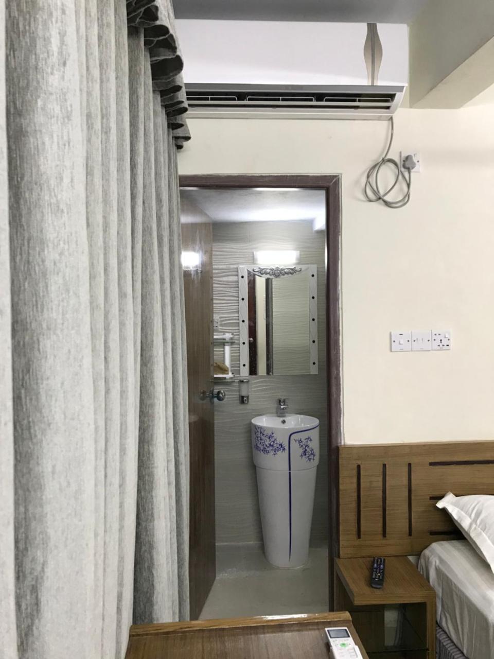 Hotel Seven Star Dhaka Extérieur photo